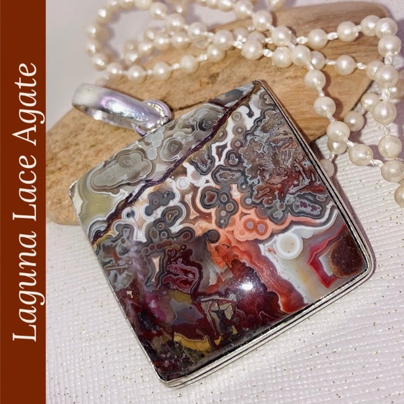 Sublime Laguna Lace Agate Gemstone Handmade Pendant - Picture 4 of 4